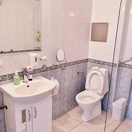 Cozy Mood Two-bed Flat In Sunny *