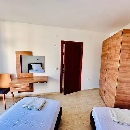 Cozy Mood Two-bed Flat In Sunny Słoneczny Brzeg